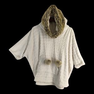 562. Warm Snuggle Hoodie Blanket Hooded Fur Trim Loungewear Poncho Cape Robe S/M
